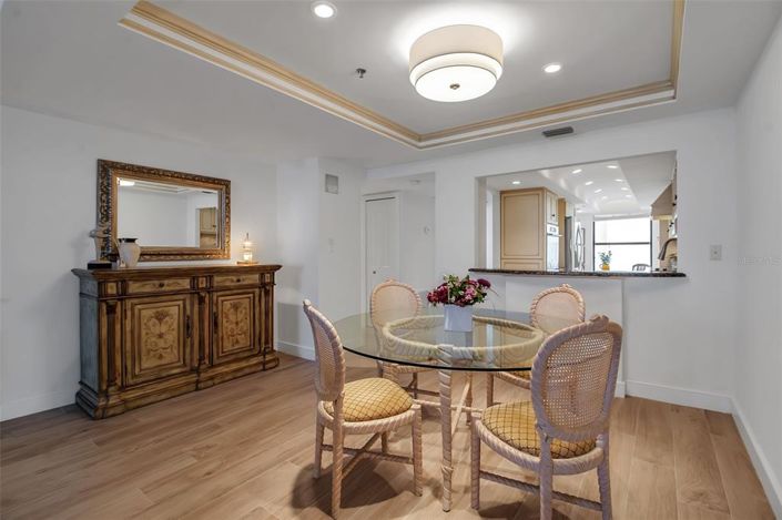 Image No.17-2 Bed Property for sale