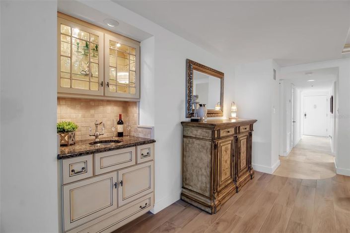 Image No.18-2 Bed Property for sale