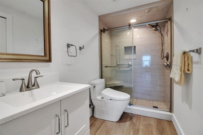 Image No.31-2 Bed Property for sale