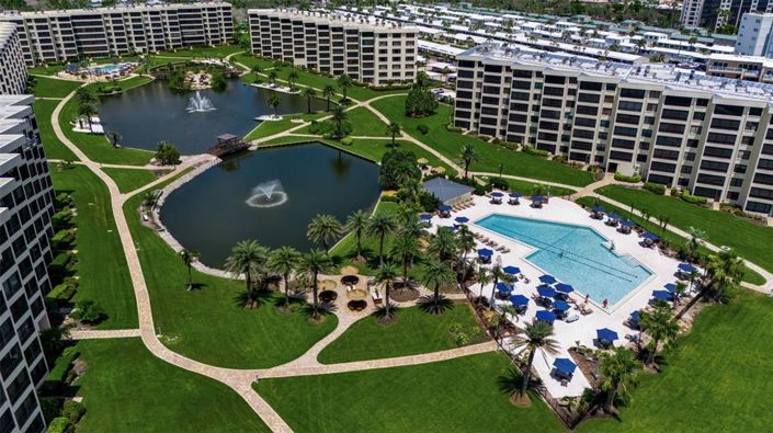 Image No.45-2 Bed Property for sale