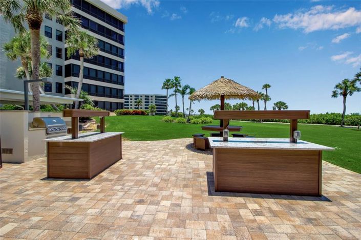 Image No.47-2 Bed Property for sale