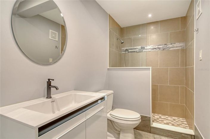 Image No.27-2 Bed Property for sale