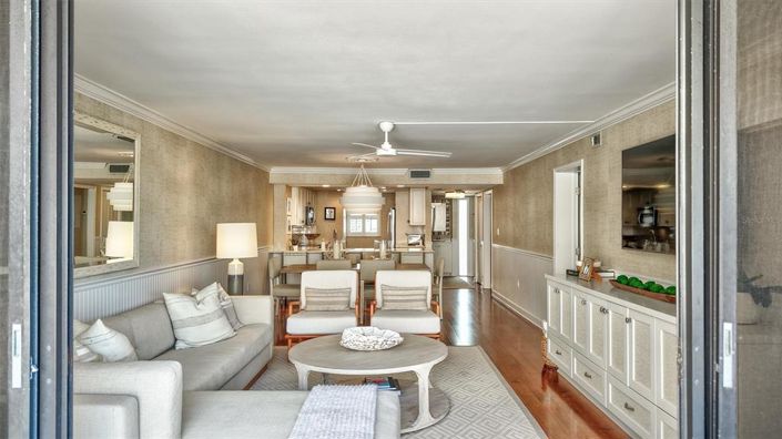 Image No.27-2 Bed Property for sale