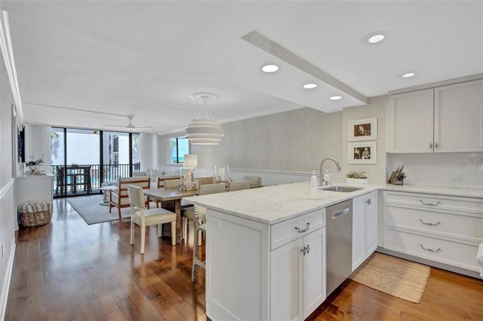 Image No.8-2 Bed Property for sale