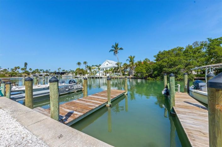 Image No.20-2 Bed Property for sale