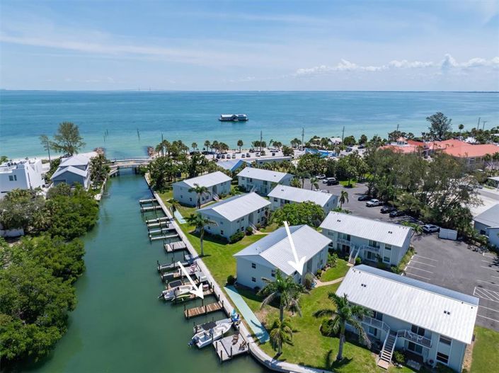 Image No.25-2 Bed Property for sale