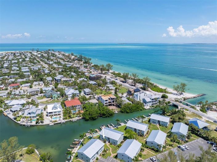 Image No.26-2 Bed Property for sale