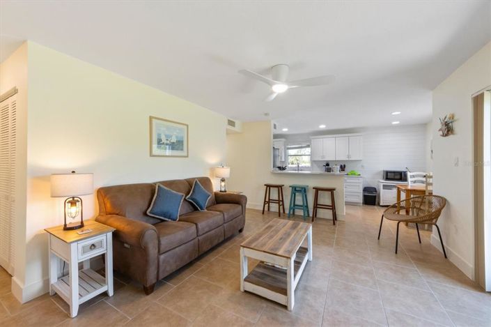 Image No.5-2 Bed Property for sale