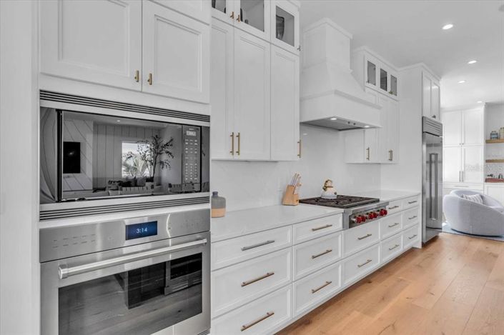 Image No.18-5 Bed Property for sale