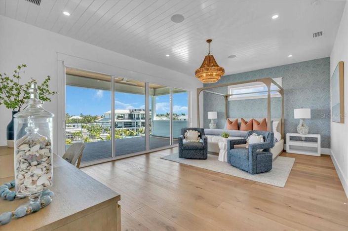 Image No.34-5 Bed Property for sale