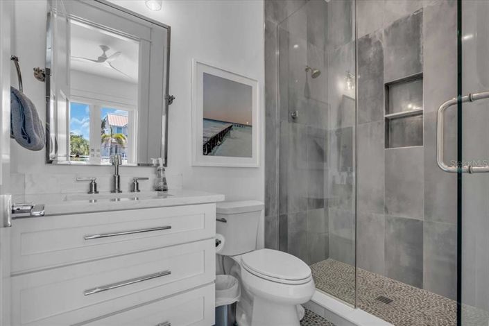 Image No.41-5 Bed Property for sale