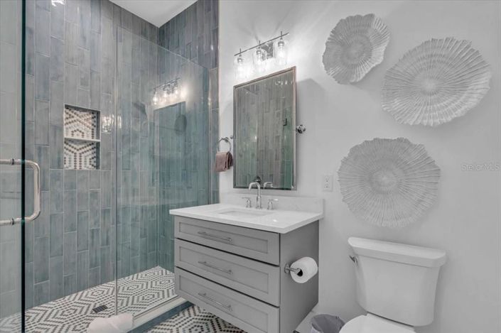 Image No.54-5 Bed Property for sale