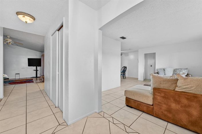 Image No.15-3 Bed Property for sale