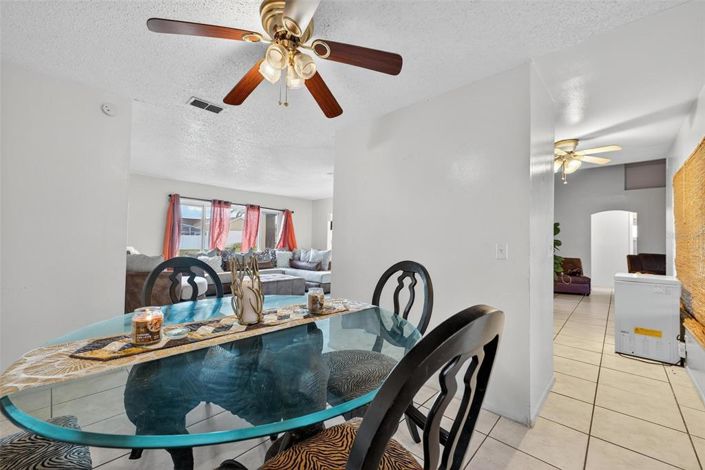 Image No.22-3 Bed Property for sale