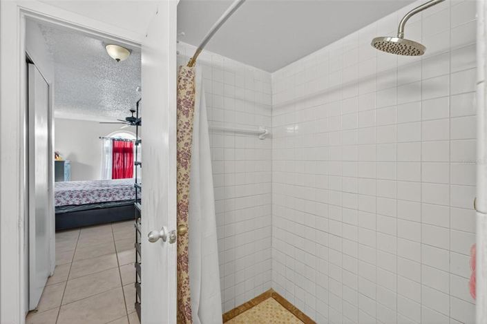 Image No.30-3 Bed Property for sale