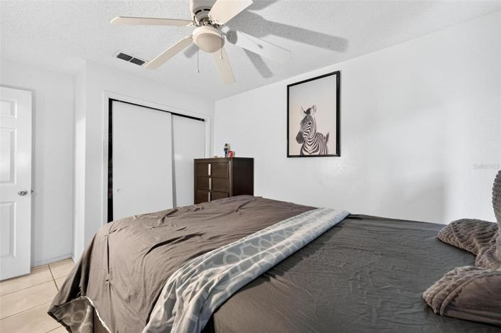 Image No.32-3 Bed Property for sale