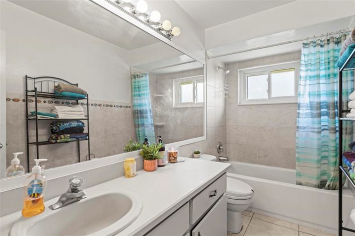 Image No.33-3 Bed Property for sale