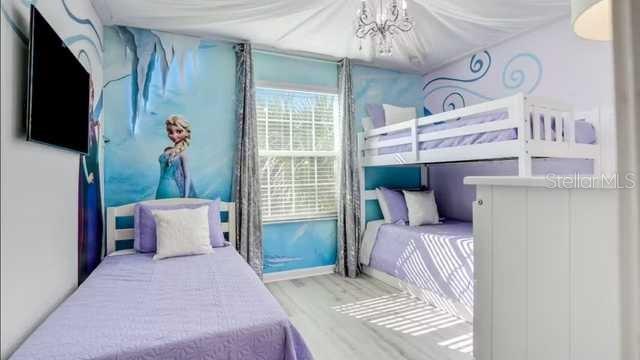 Image No.15-6 Bed Property for sale