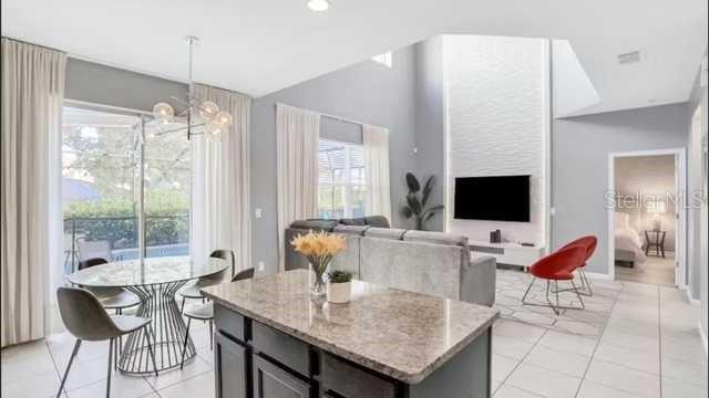 Image No.5-6 Bed Property for sale