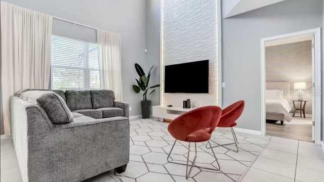 Image No.6-6 Bed Property for sale