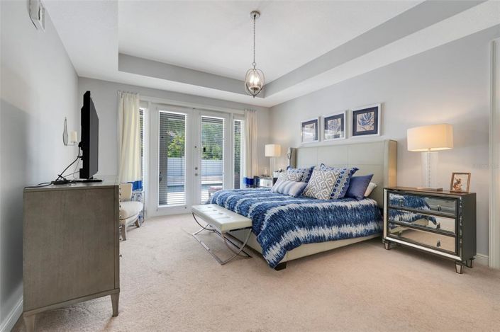 Image No.34-6 Bed Property for sale