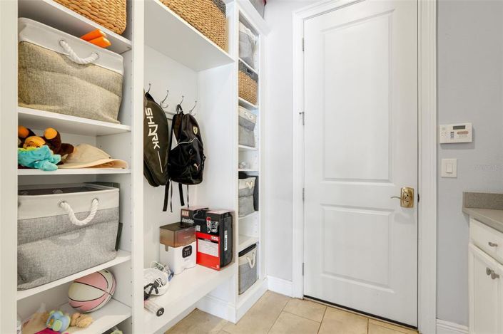 Image No.45-6 Bed Property for sale