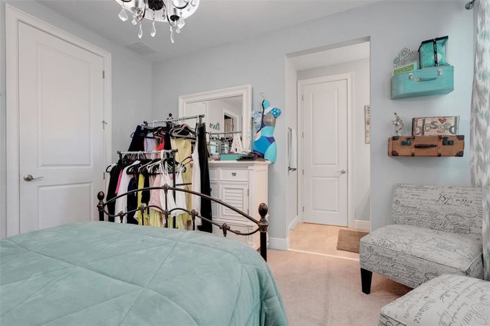 Image No.51-6 Bed Property for sale