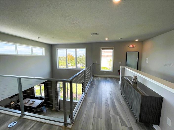 Image No.17-4 Bed Property for sale