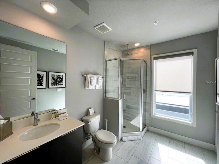 Image No.8-4 Bed Property for sale