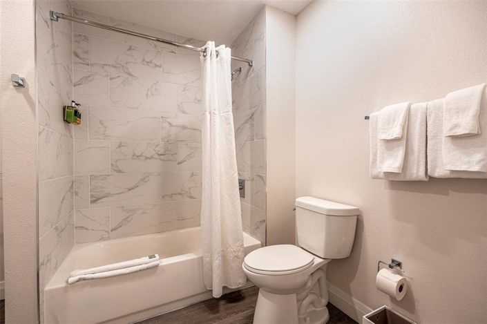 Image No.34-2 Bed Property for sale