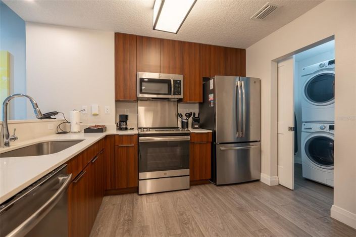 Image No.7-2 Bed Property for sale