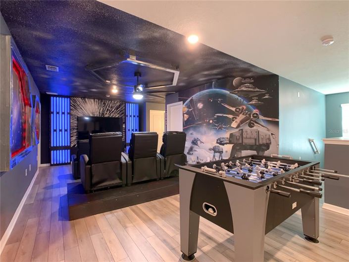 Image No.13-10 Bed Property for sale