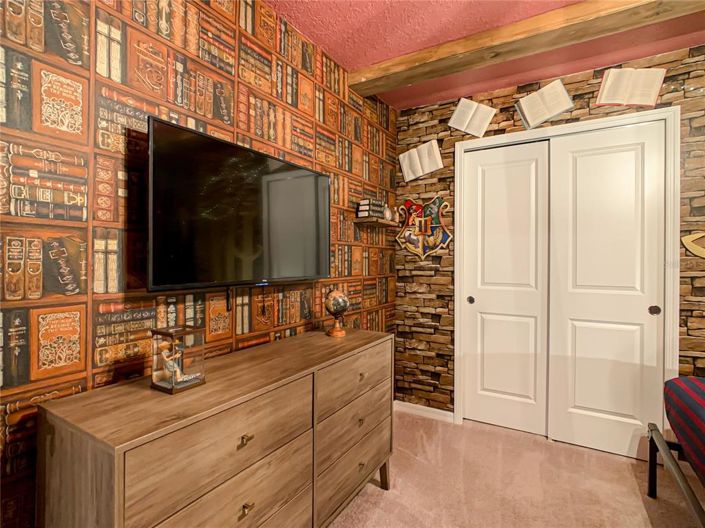 Image No.45-10 Bed Property for sale