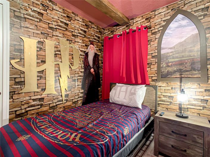 Image No.46-10 Bed Property for sale