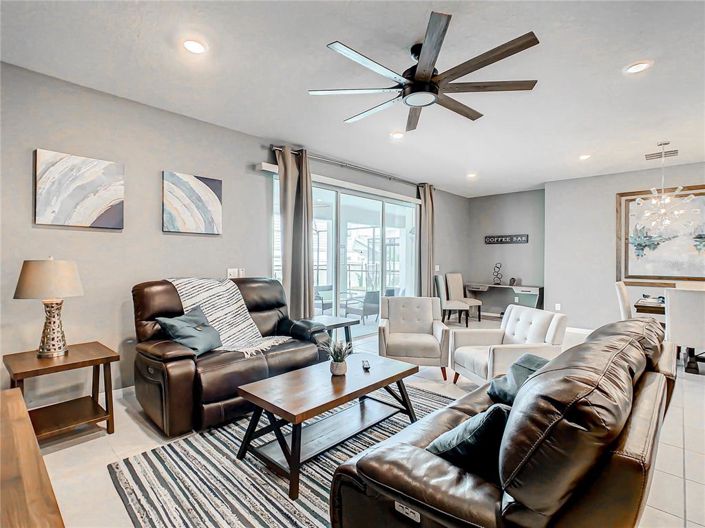 Image No.6-10 Bed Property for sale