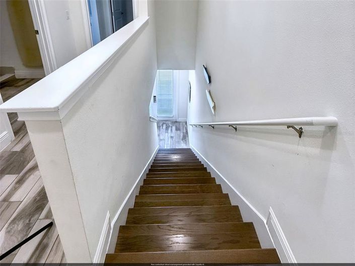 Image No.13-3 Bed Townhouse for sale