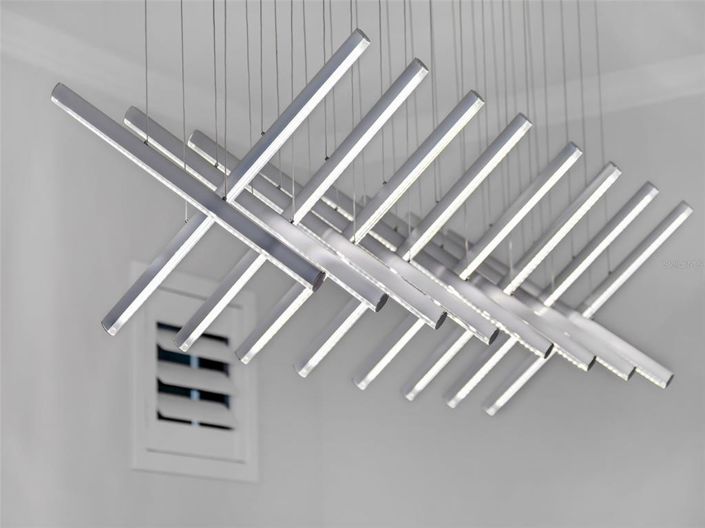 Image No.26-6 Bed Property for sale