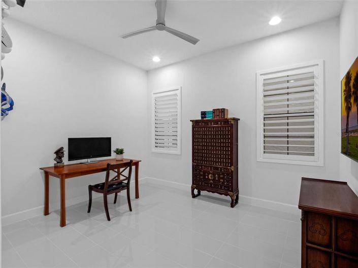 Image No.45-6 Bed Property for sale