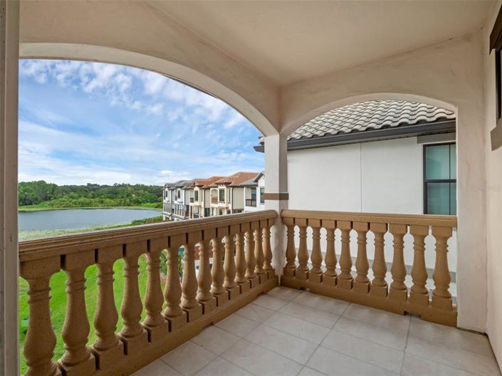 Image No.47-6 Bed Property for sale