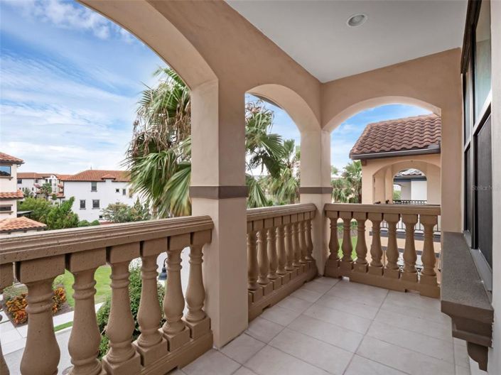 Image No.48-6 Bed Property for sale