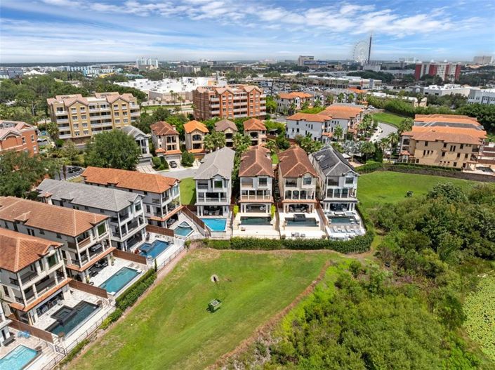 Image No.55-6 Bed Property for sale