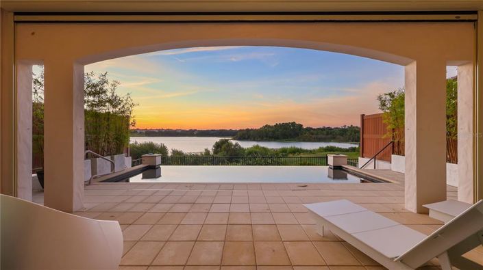 Image No.7-6 Bed Property for sale