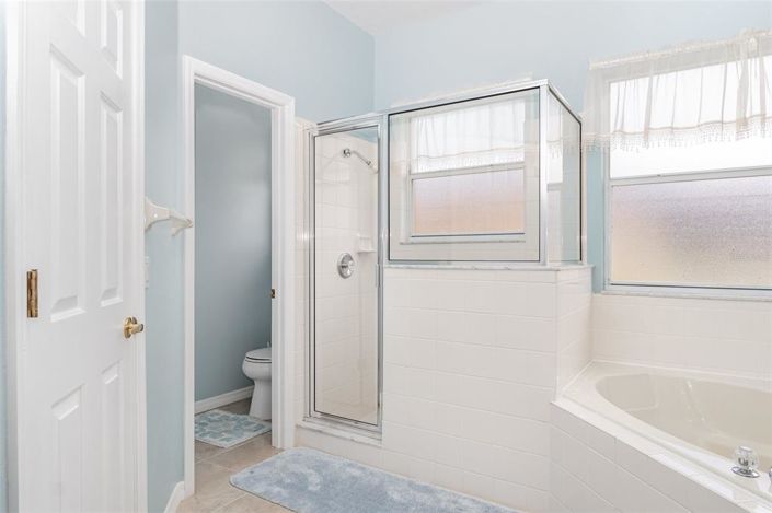 Image No.18-4 Bed Property for sale