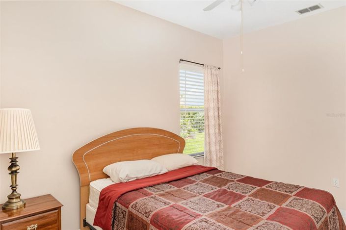 Image No.19-4 Bed Property for sale