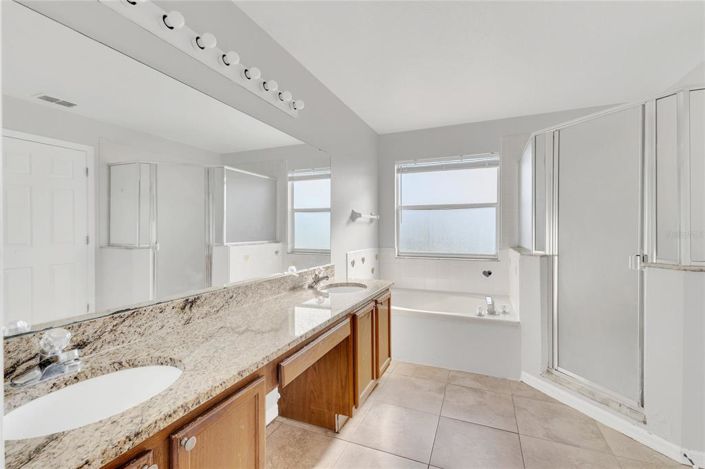 Image No.20-4 Bed Property for sale