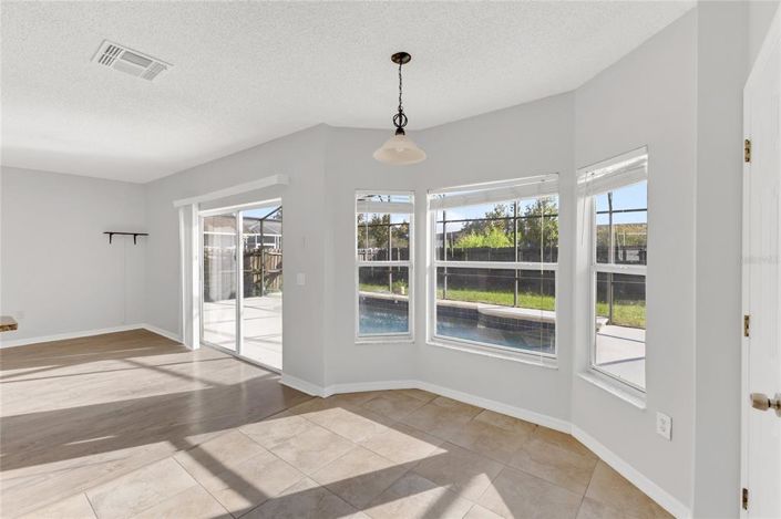 Image No.7-4 Bed Property for sale