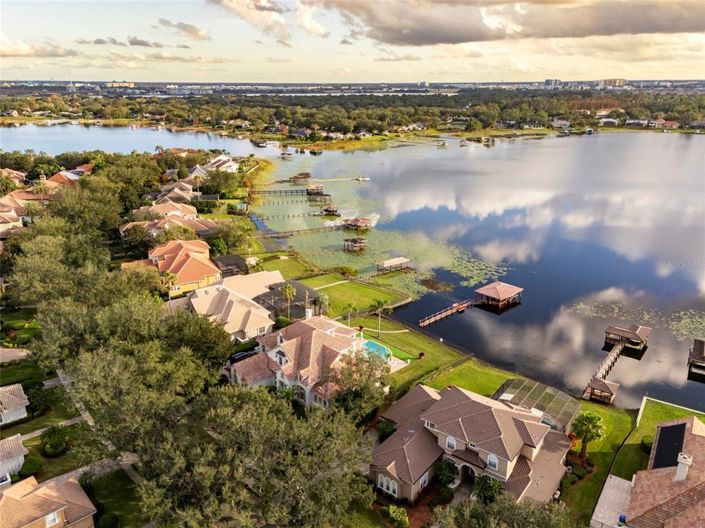 Image No.26-6 Bed Property for sale