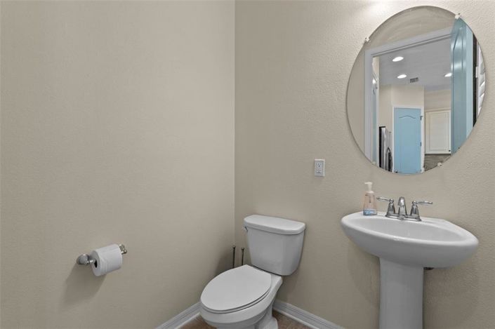 Image No.10-3 Bed Property for sale