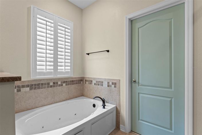 Image No.16-3 Bed Property for sale