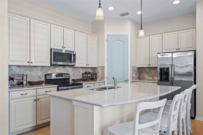 Image No.4-3 Bed Property for sale